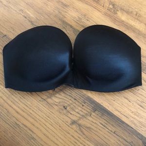 Victoria secret black strapless bra